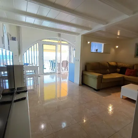 Samoa Lovely Seaview Holiday home *